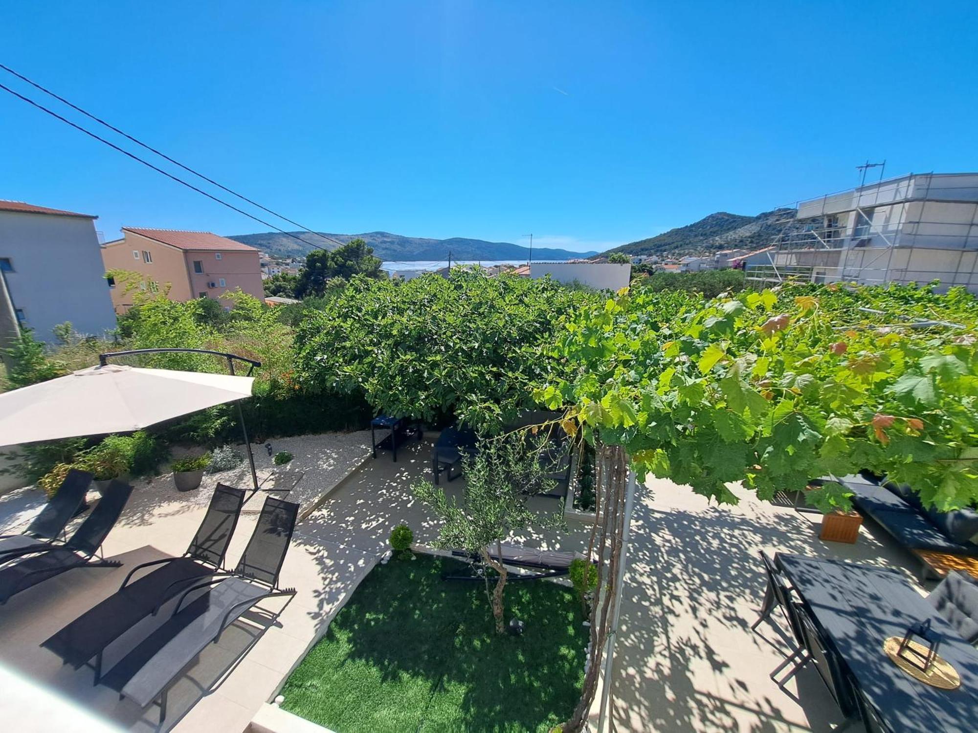 Paulina Harmony Rooms Seget Vranjica Exterior photo